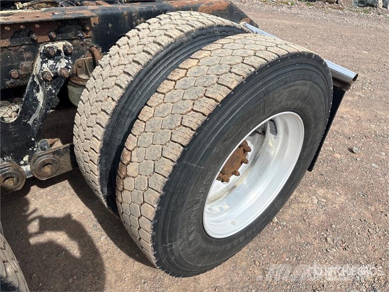 Kenworth T800 6x4 T/A Sleeper Truck Tractor Влекачи