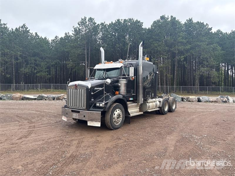 Kenworth T800 6x4 Truck T/A Sleeper Truck Tractor Sattelzugmaschinen
