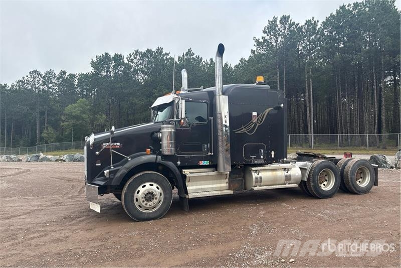 Kenworth T800 6x4 Truck T/A Sleeper Truck Tractor Sattelzugmaschinen