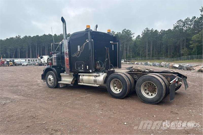 Kenworth T800 6x4 Truck T/A Sleeper Truck Tractor Sattelzugmaschinen