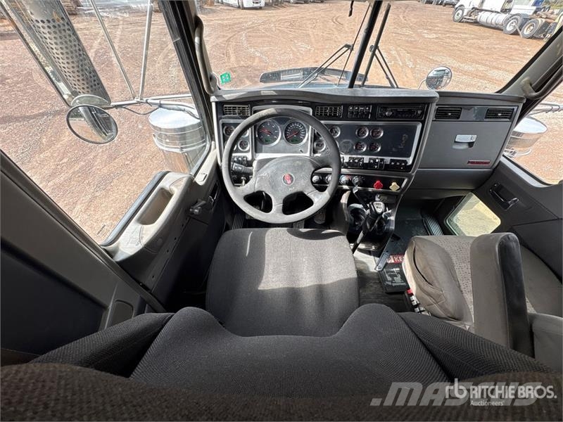 Kenworth T800 6x4 Truck T/A Sleeper Truck Tractor Sattelzugmaschinen