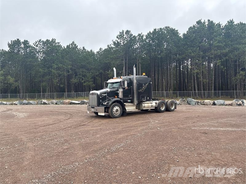 Kenworth T800 6x4 Truck T/A Sleeper Truck Tractor Sattelzugmaschinen