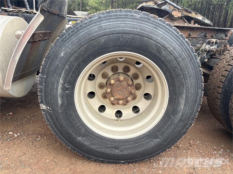 Kenworth T800 6x4 Truck T/A Sleeper Truck Tractor Sattelzugmaschinen