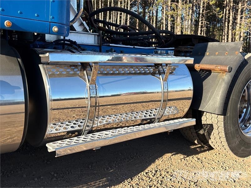 Kenworth T880 Tractor Units