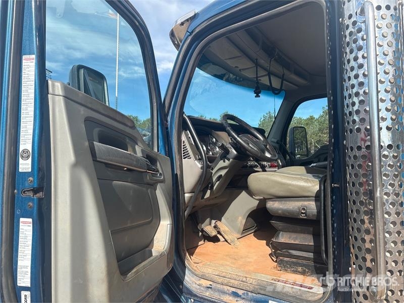 Kenworth T880 Trekkers
