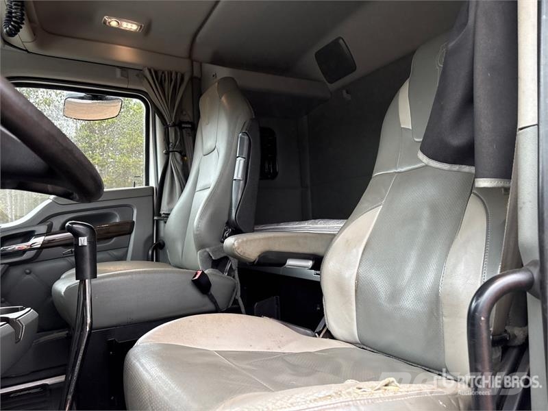 Kenworth T880 Trekkers