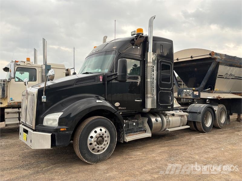 Kenworth T880 Tractor Units