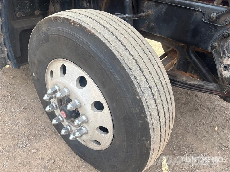 Kenworth T880 Trekkers