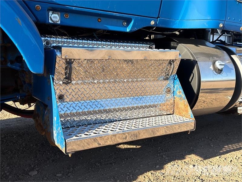 Kenworth T880 Tractor Units