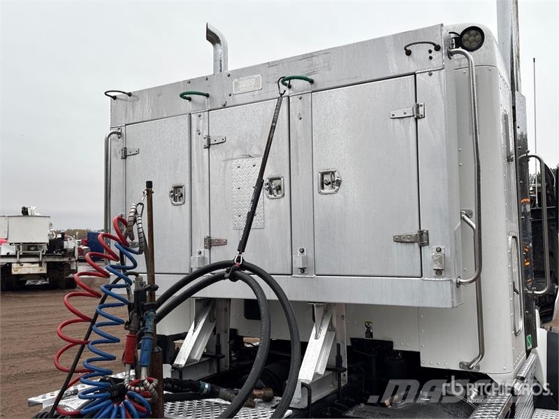 Kenworth T880 Trekkers