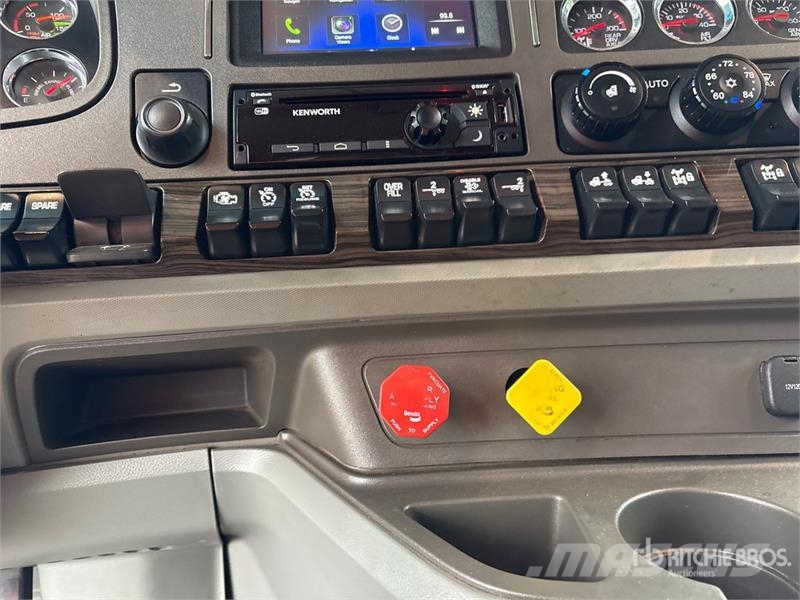 Kenworth T880 Trekkers