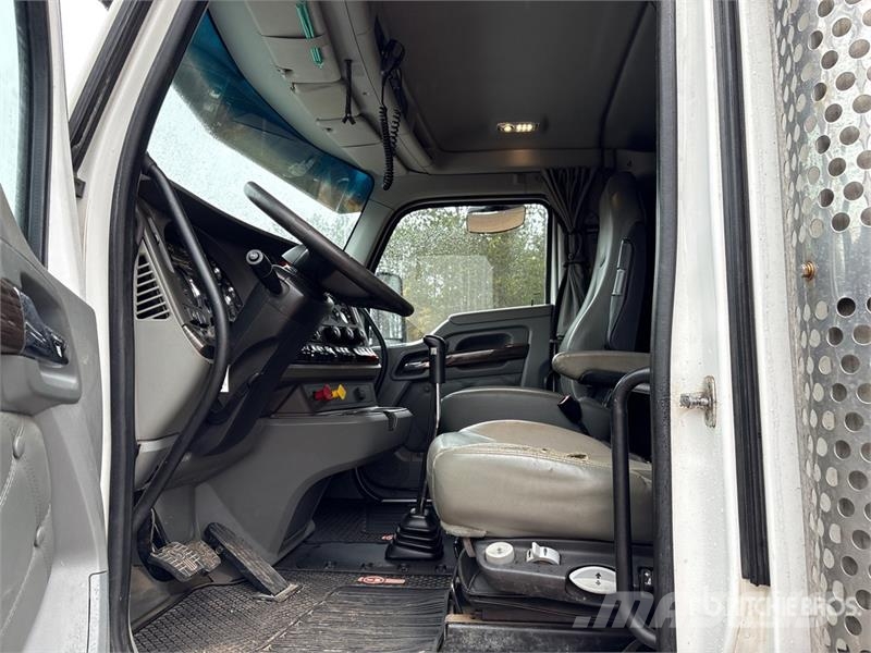 Kenworth T880 Trekkers