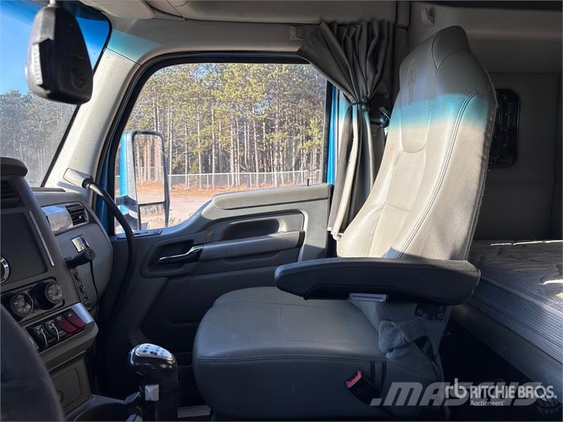 Kenworth T880 Tractor Units