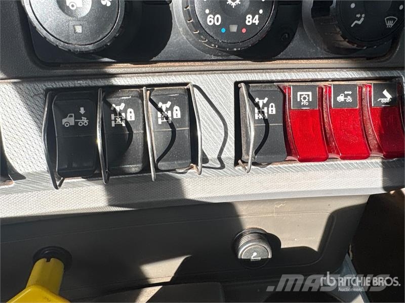 Kenworth T880 Trekkers