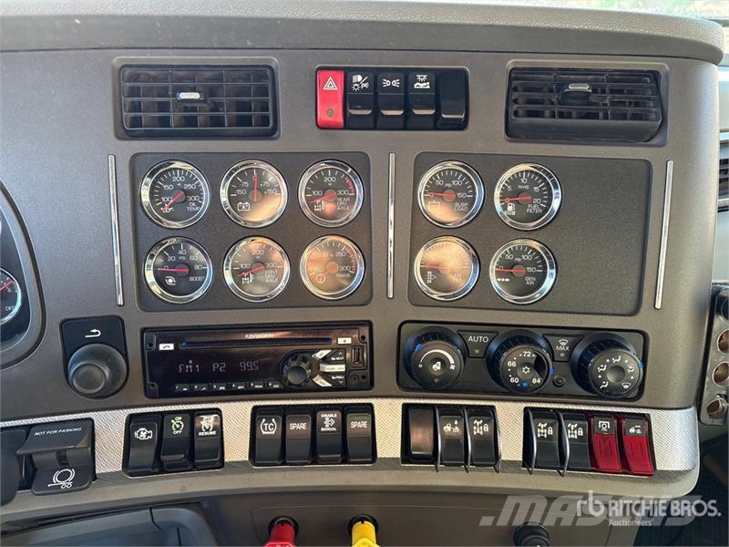 Kenworth T880 Tractor Units