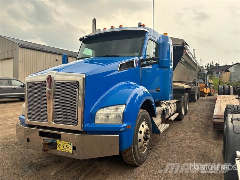 Kenworth T880 Tractor Units