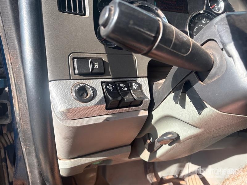 Kenworth T880 Trekkers
