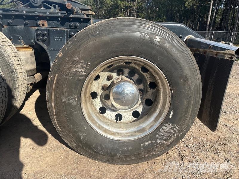 Kenworth T880 Trekkers