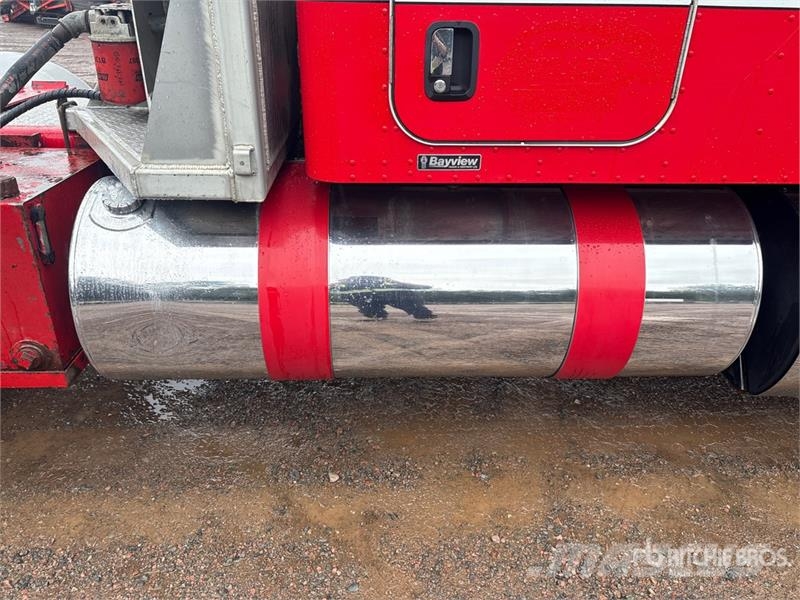 Kenworth W900L Prime Movers