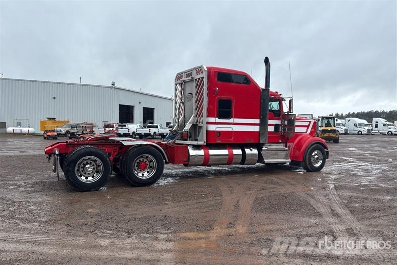 Kenworth W900L Prime Movers