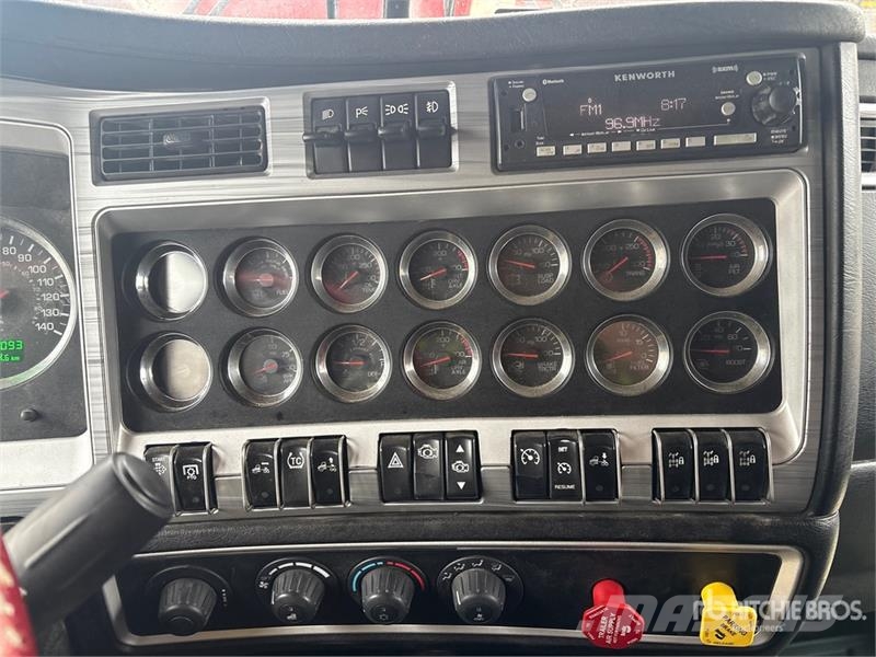 Kenworth W900L Prime Movers