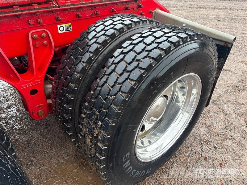 Kenworth W900L Prime Movers