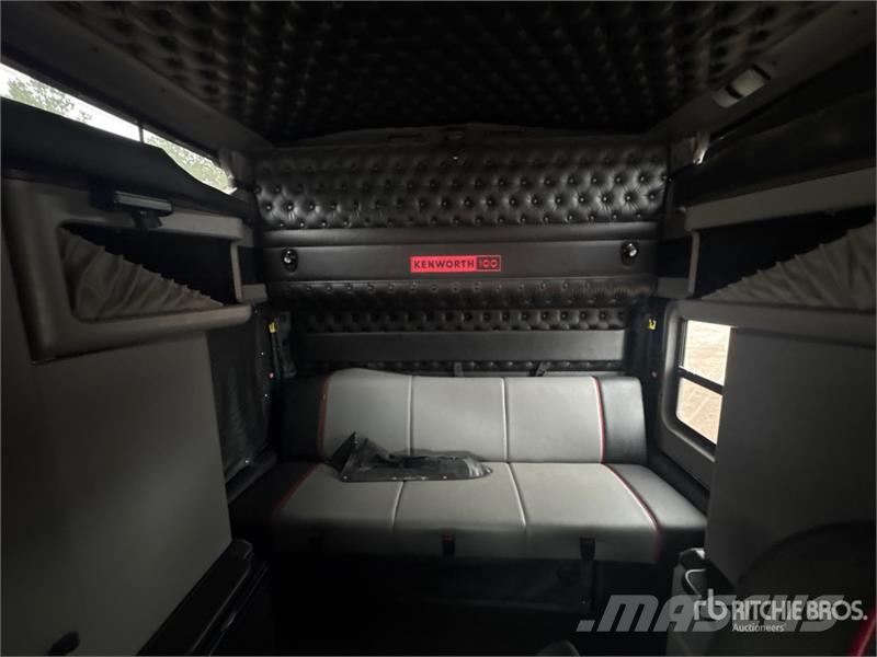 Kenworth W900L Prime Movers