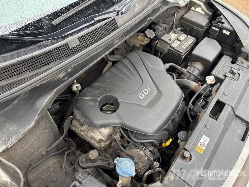 Kia Soul 2WD SUV Automobili