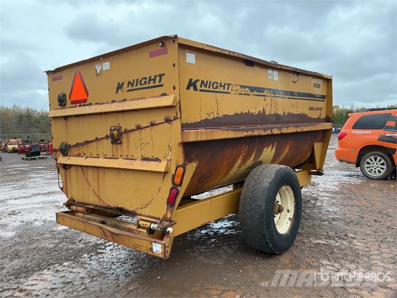 Knight Auggie 3030 13 ft x 7 ft 2 in Feed Mixer Mikser besleyiciler