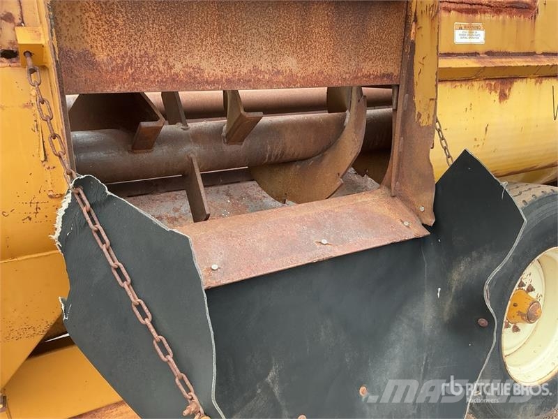 Knight Auggie 3030 13 ft x 7 ft 2 in Feed Mixer Mikser besleyiciler