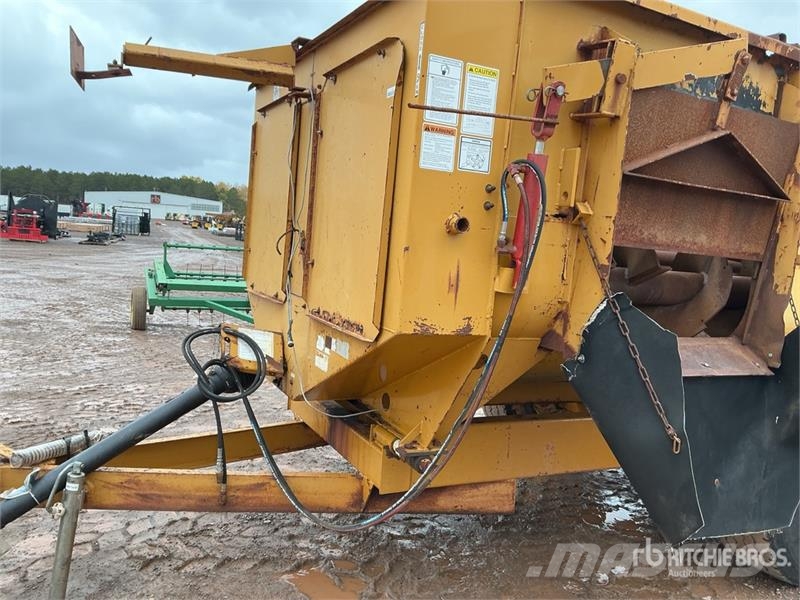 Knight Auggie 3030 13 ft x 7 ft 2 in Feed Mixer Mikser besleyiciler
