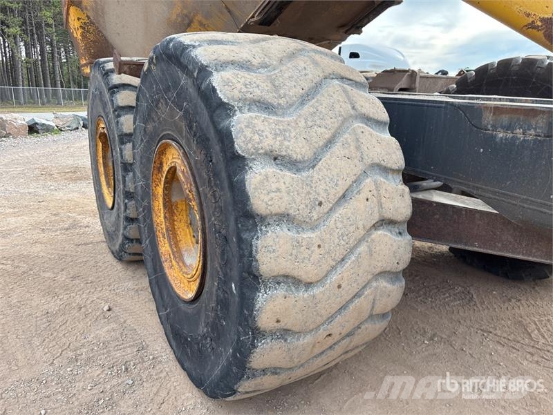 Komatsu HM400-3 Zglobni demperji