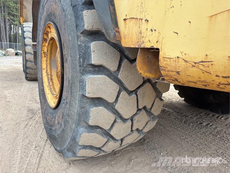 Komatsu HM400-3 Zglobni demperji