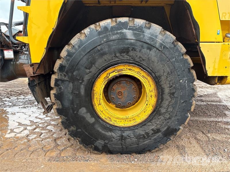 Komatsu HM400-3 Дъмпери/моторни превозни средства