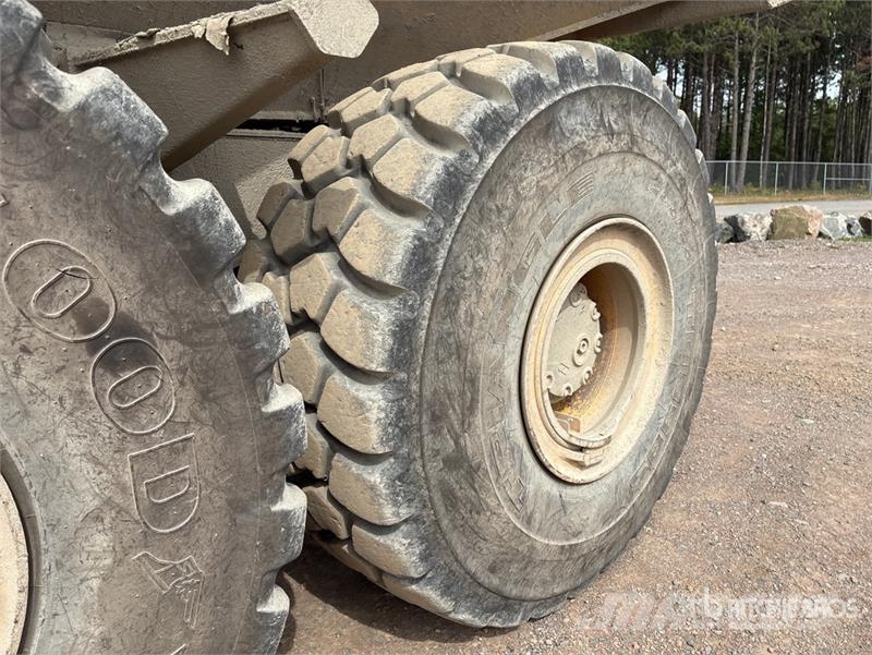 Komatsu HM400-3 Csuklósdömperek