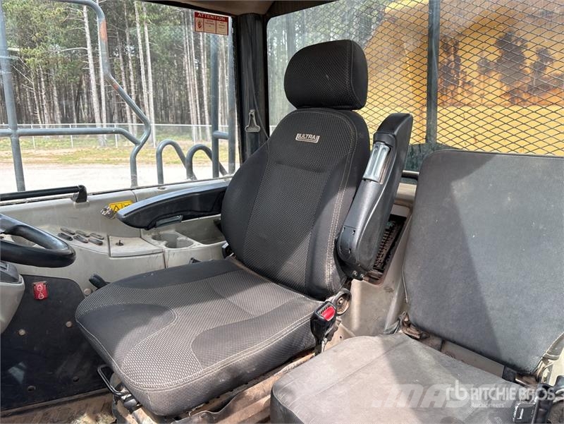 Komatsu HM400-3 Csuklósdömperek