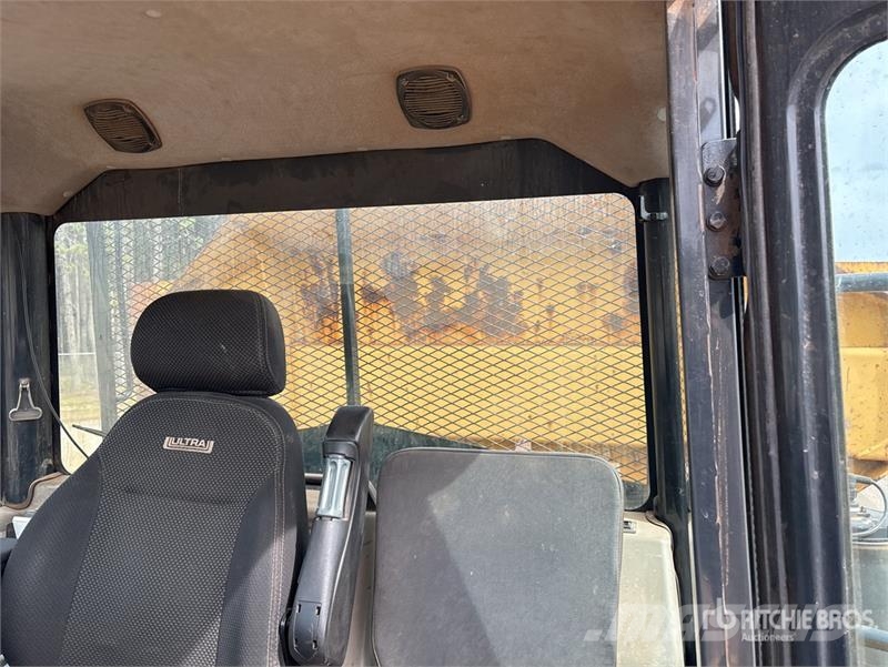 Komatsu HM400-3 Csuklósdömperek