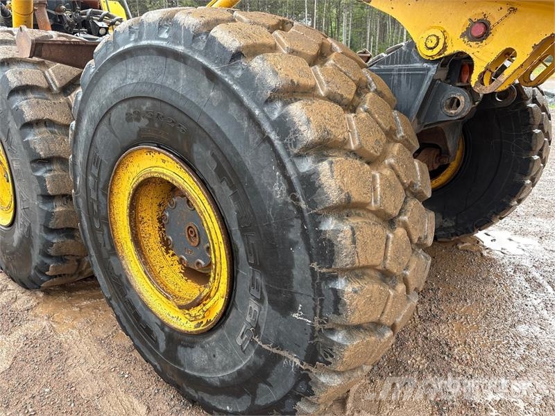 Komatsu HM400-3 Дъмпери/моторни превозни средства