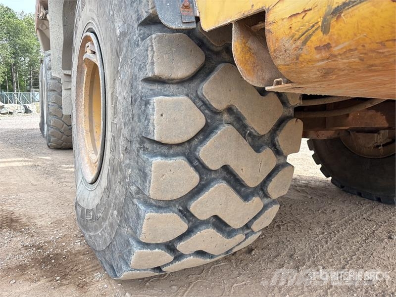 Komatsu HM400-3 Csuklósdömperek