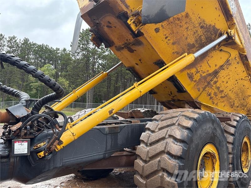 Komatsu HM400-3 Дъмпери/моторни превозни средства