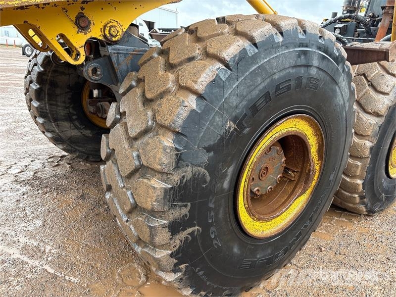 Komatsu HM400-3 Дъмпери/моторни превозни средства
