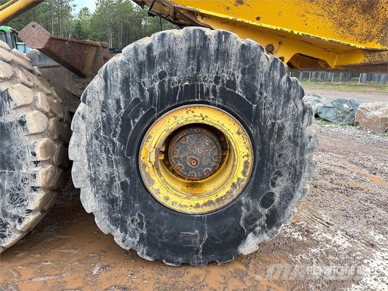 Komatsu HM400-3 Tombereau articulé