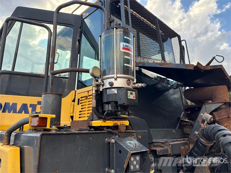 Komatsu HM400-3 Tombereau articulé
