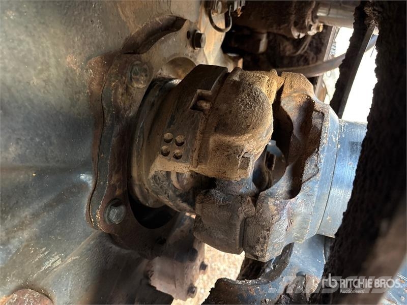 Komatsu HM400-3 Tombereau articulé