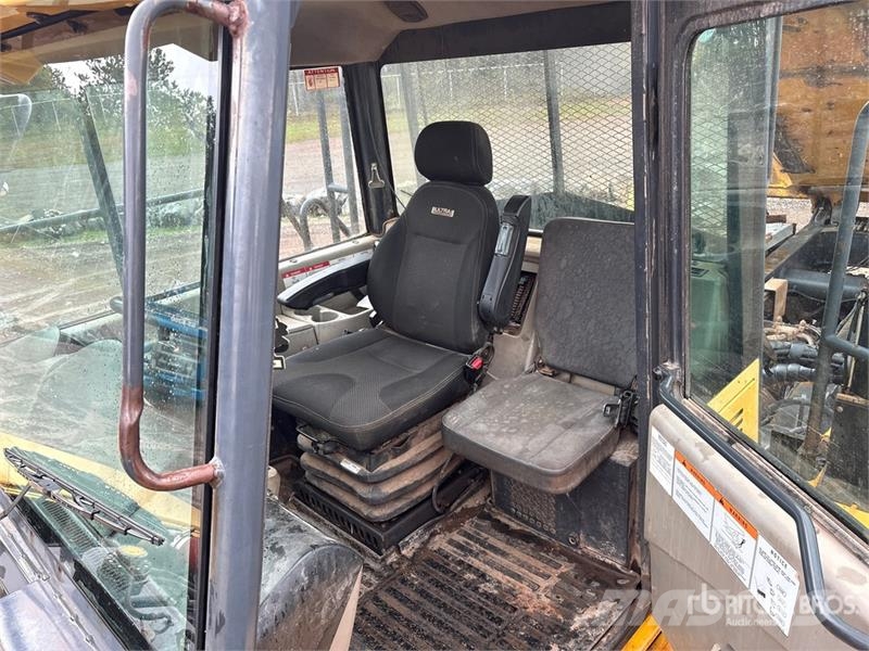 Komatsu HM400-3 Дъмпери/моторни превозни средства
