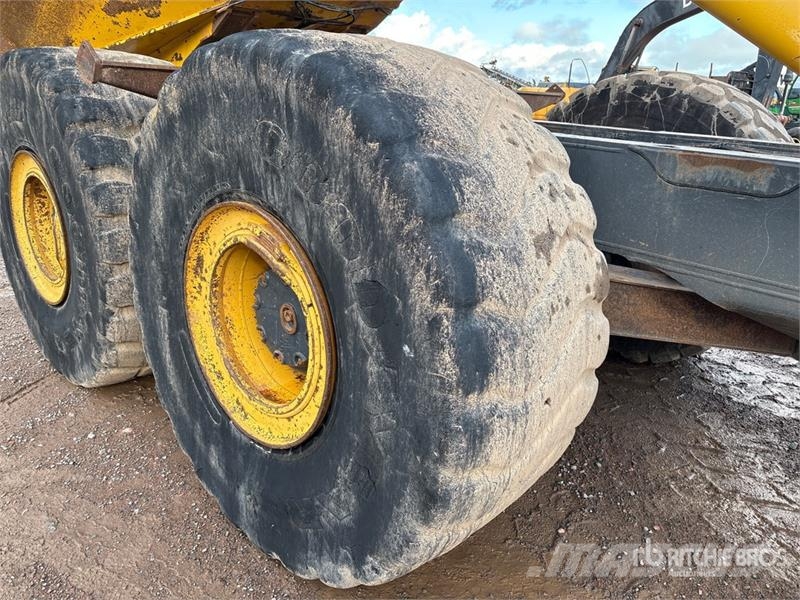 Komatsu HM400-3 Tombereau articulé