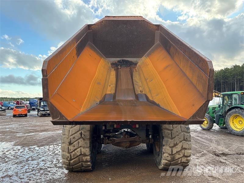 Komatsu HM400-3 Tombereau articulé