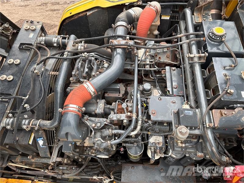 Komatsu HM400-3 Дъмпери/моторни превозни средства