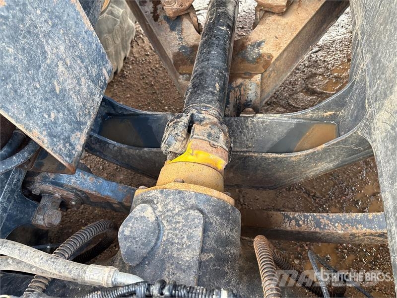 Komatsu HM400-3 Tombereau articulé