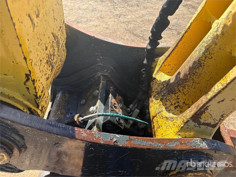 Komatsu PC210LC-10 Tracked Excavator 履带挖掘机